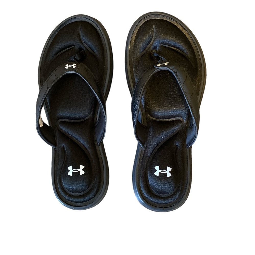 Under Armor women’s Marbella flip flops new. Black. Memory foam. size 8